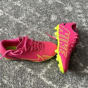 Nike youth soccer cleats